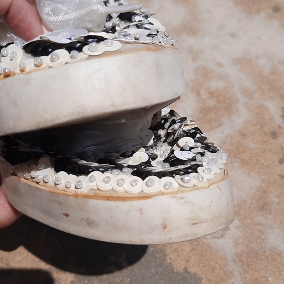 Chinese Laundry 7.5 white black sequin sneakers - Picture 12 of 13